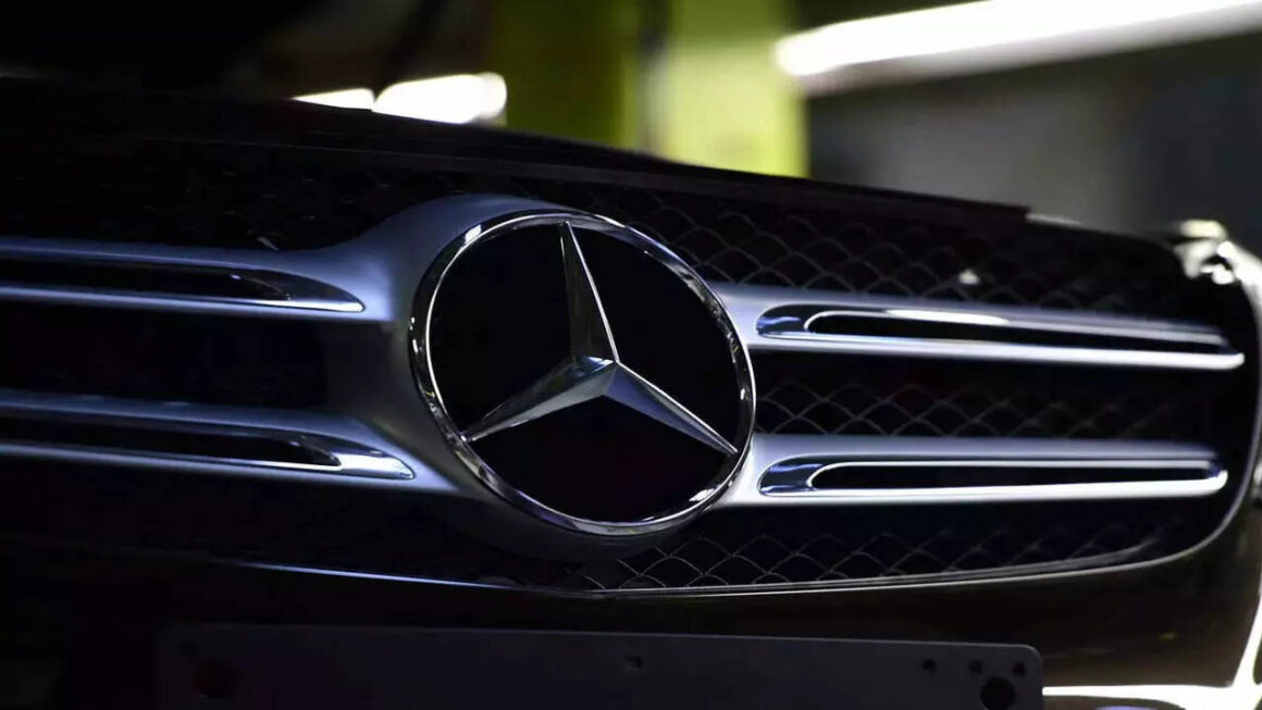 From Racing Roots to Luxury Cars: The Story of Mercedes-Benz