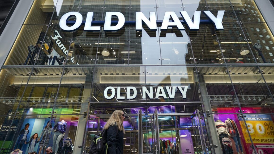 Marketing Strategies and Marketing Mix of Old Navy