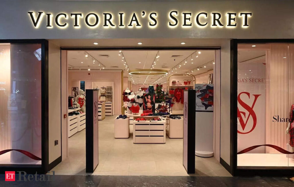 Victoria's Secret Prepares For Challenging Holiday Season