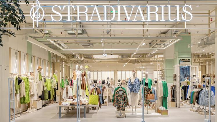Stradivarius Paris store