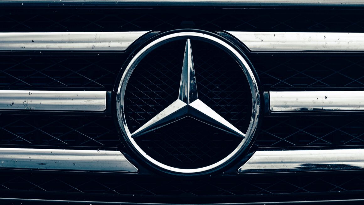 Marketing Strategies and Marketing Mix of Mercedes-Benz