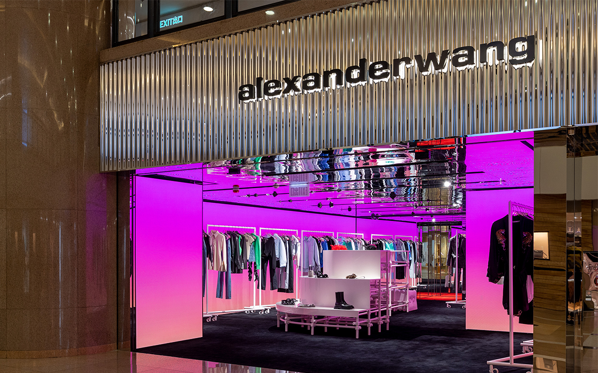 Marketing Strategies and Marketing Mix of Alexander Wang