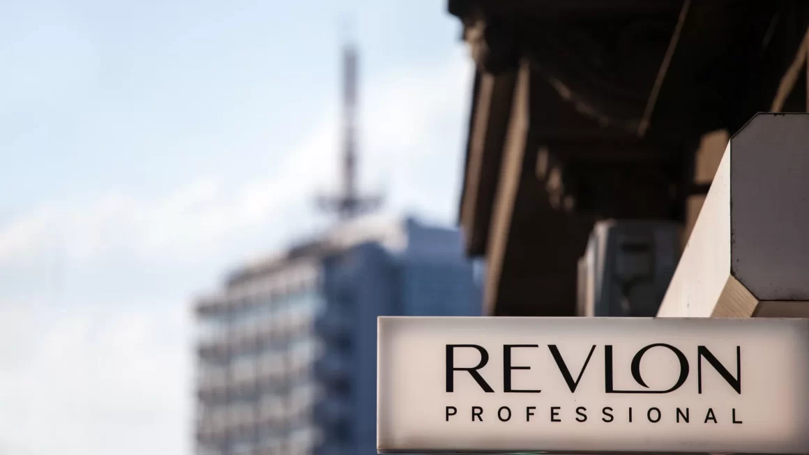 Marketing Strategy and Marketing Mix of Revlon