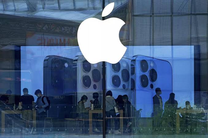 Top 15 Apple Competitors & Alternatives (2026)