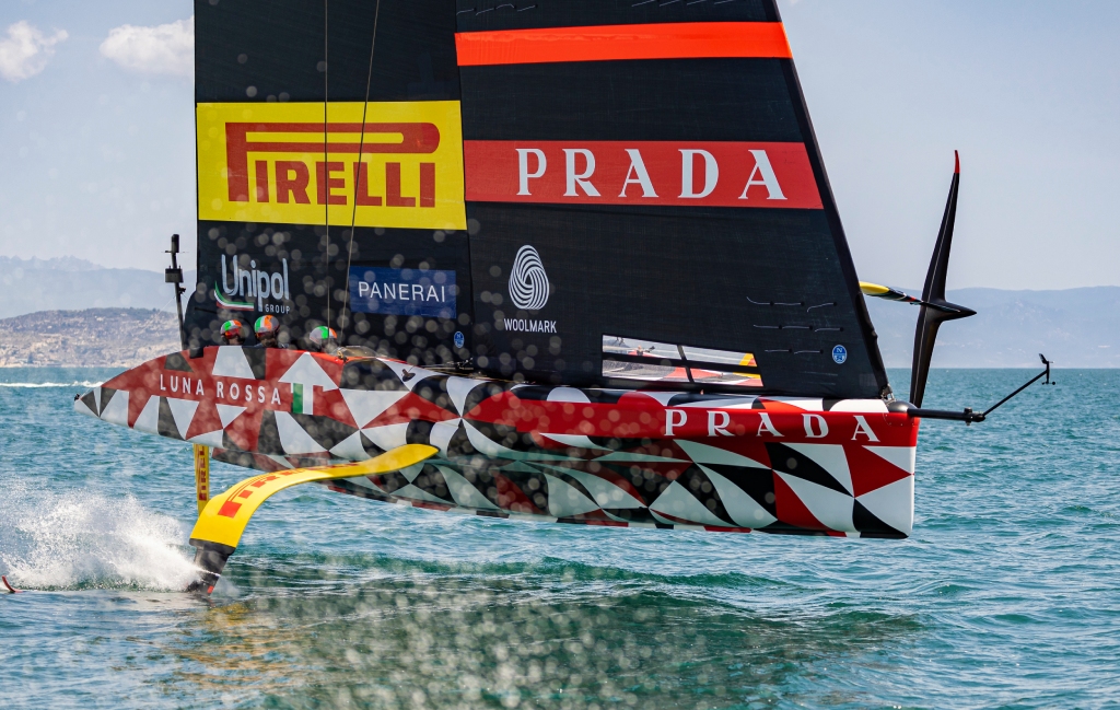 Panerai is the official sponsor of Luna Rossa Prada Pirelli sailing team