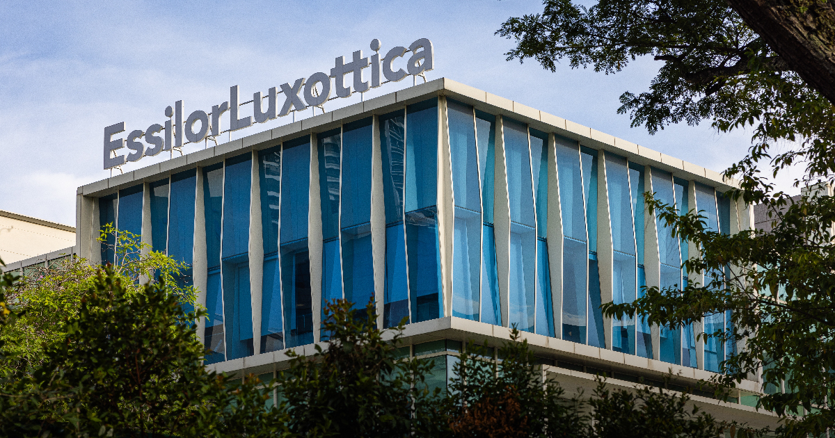 Who are EssilorLuxottica’s Top Competitors in Eyewear Industry?