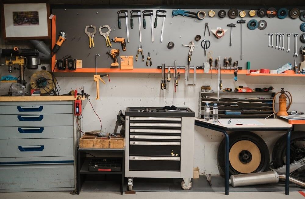 Key Steps For Turning a Garage Into a Functional Workshop