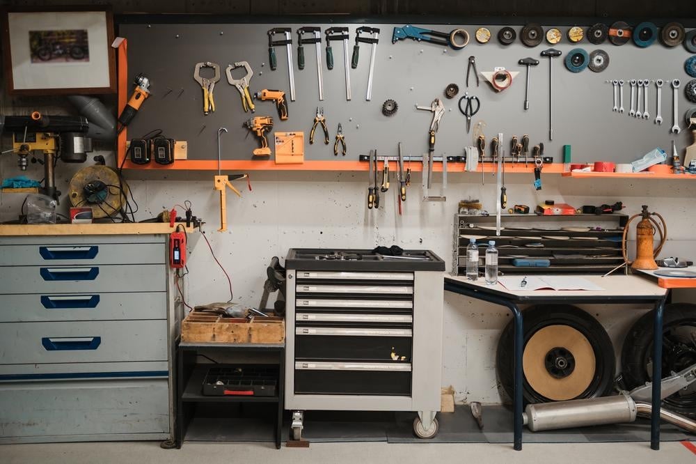 Key Steps For Turning a Garage Into a Functional Workshop