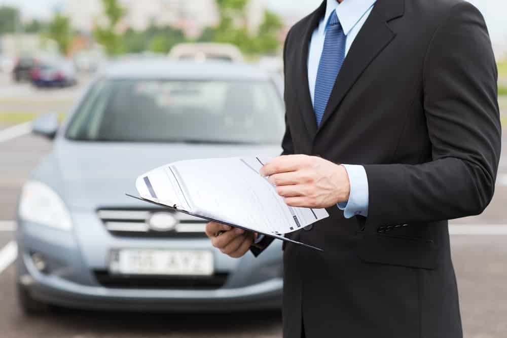 Why You Should Speak to a Car Accident Lawyer Before Settling with Insurance