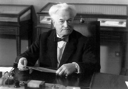Archival photo of Hans Wilsdorf